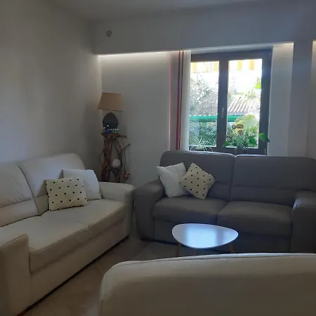 Apartman Oliver Lägenhet Novigrad Istria Exteriör bild